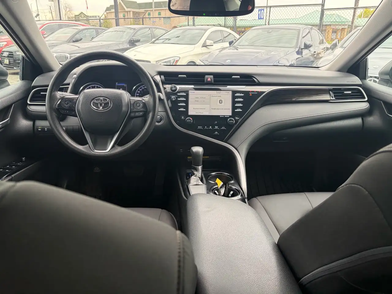 Toyota Camry снимка Toyota Camry