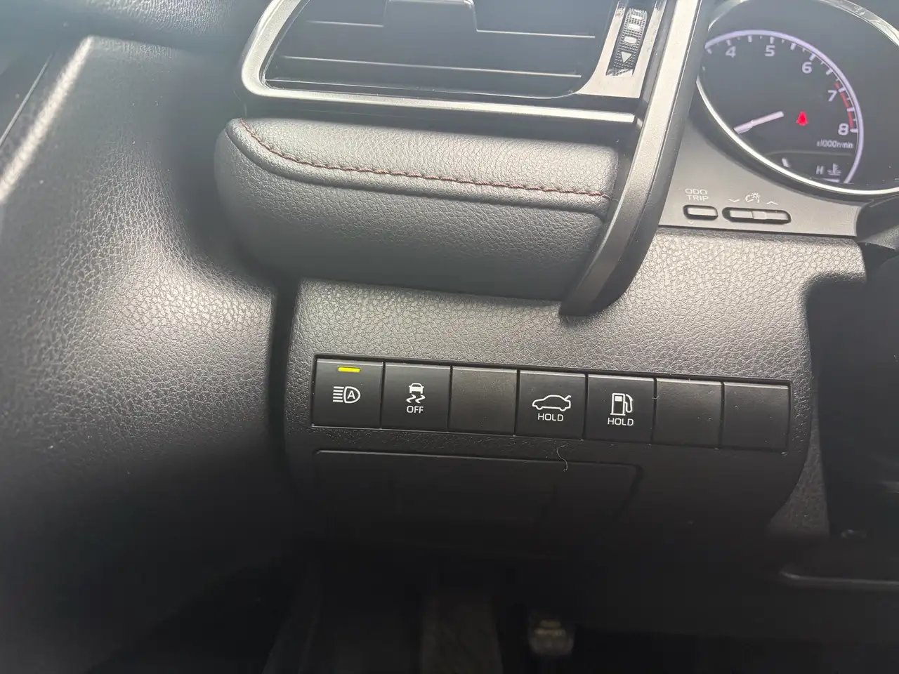 Toyota Camry снимка Toyota Camry