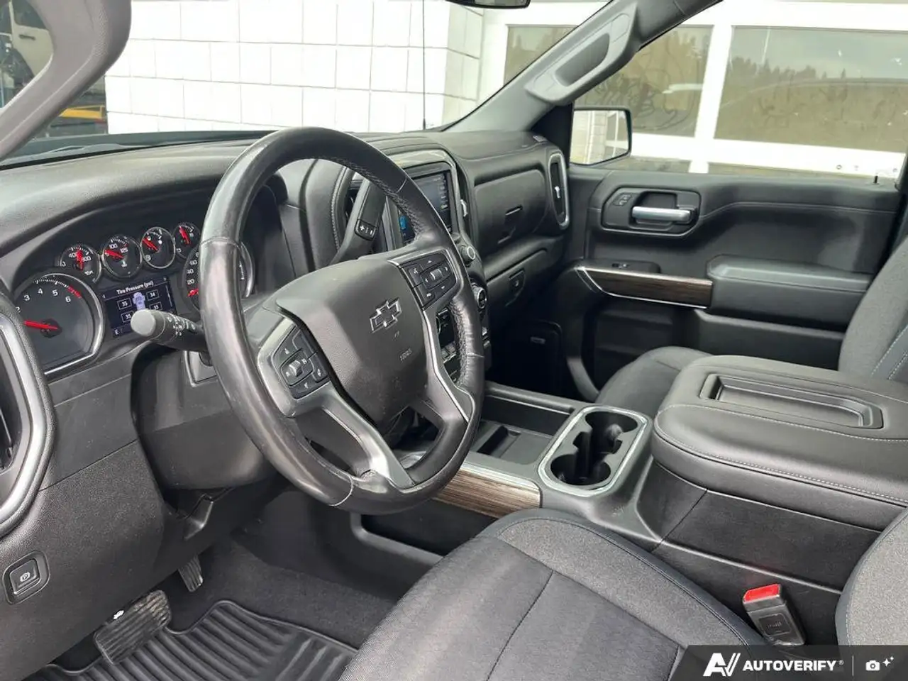 Chevrolet Silverado 1500 снимка Chevrolet Silverado 1500