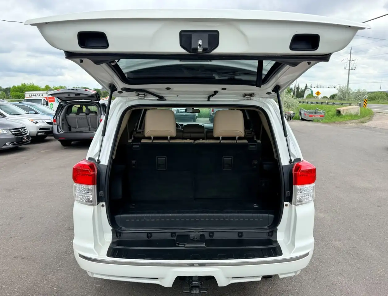 Toyota 4-Runner снимка Toyota 4-Runner