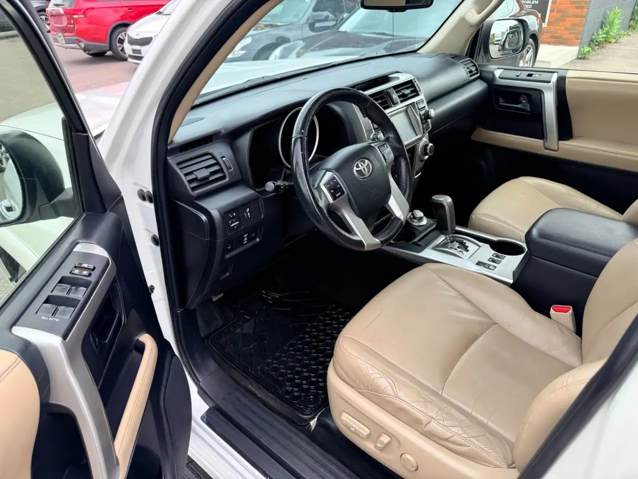 Toyota 4-Runner снимка Toyota 4-Runner
