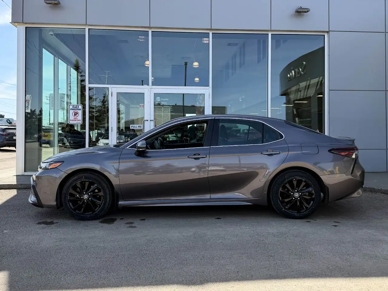 Toyota Camry снимка Toyota Camry