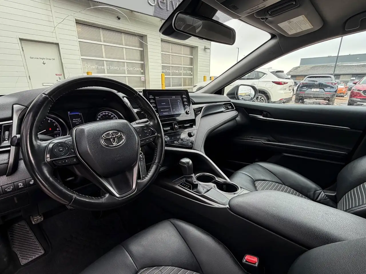 Toyota Camry снимка Toyota Camry