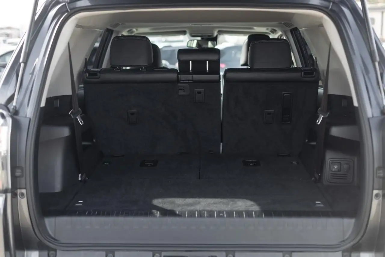 Toyota 4-Runner снимка Toyota 4-Runner