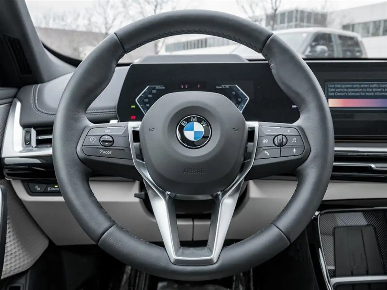 BMW X1 снимка BMW X1