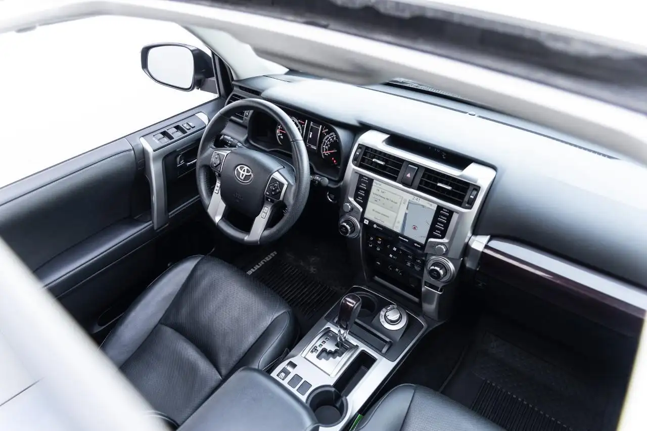 Toyota 4-Runner снимка Toyota 4-Runner
