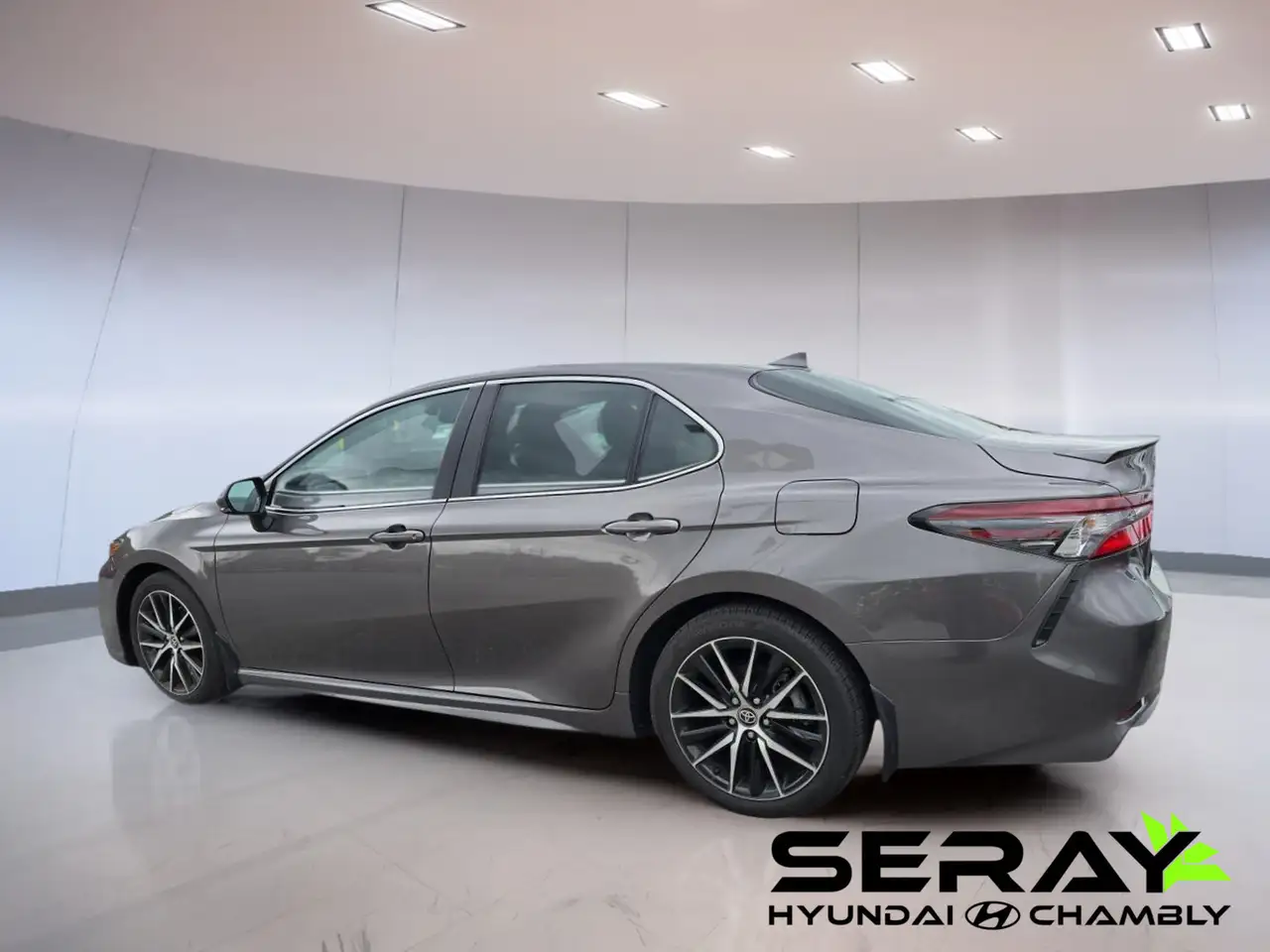 Toyota Camry снимка Toyota Camry
