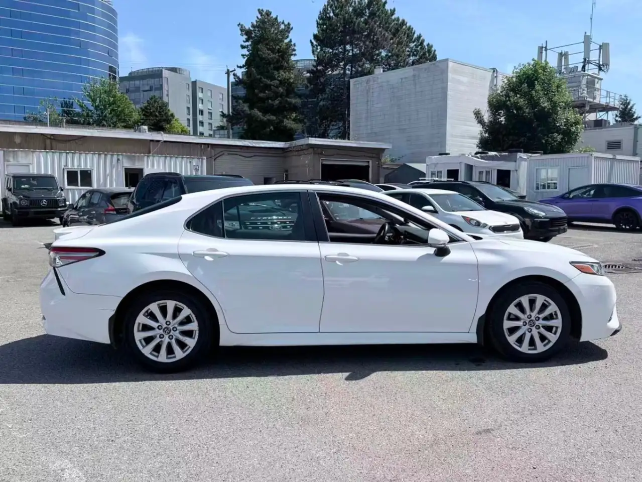 Toyota Camry снимка Toyota Camry