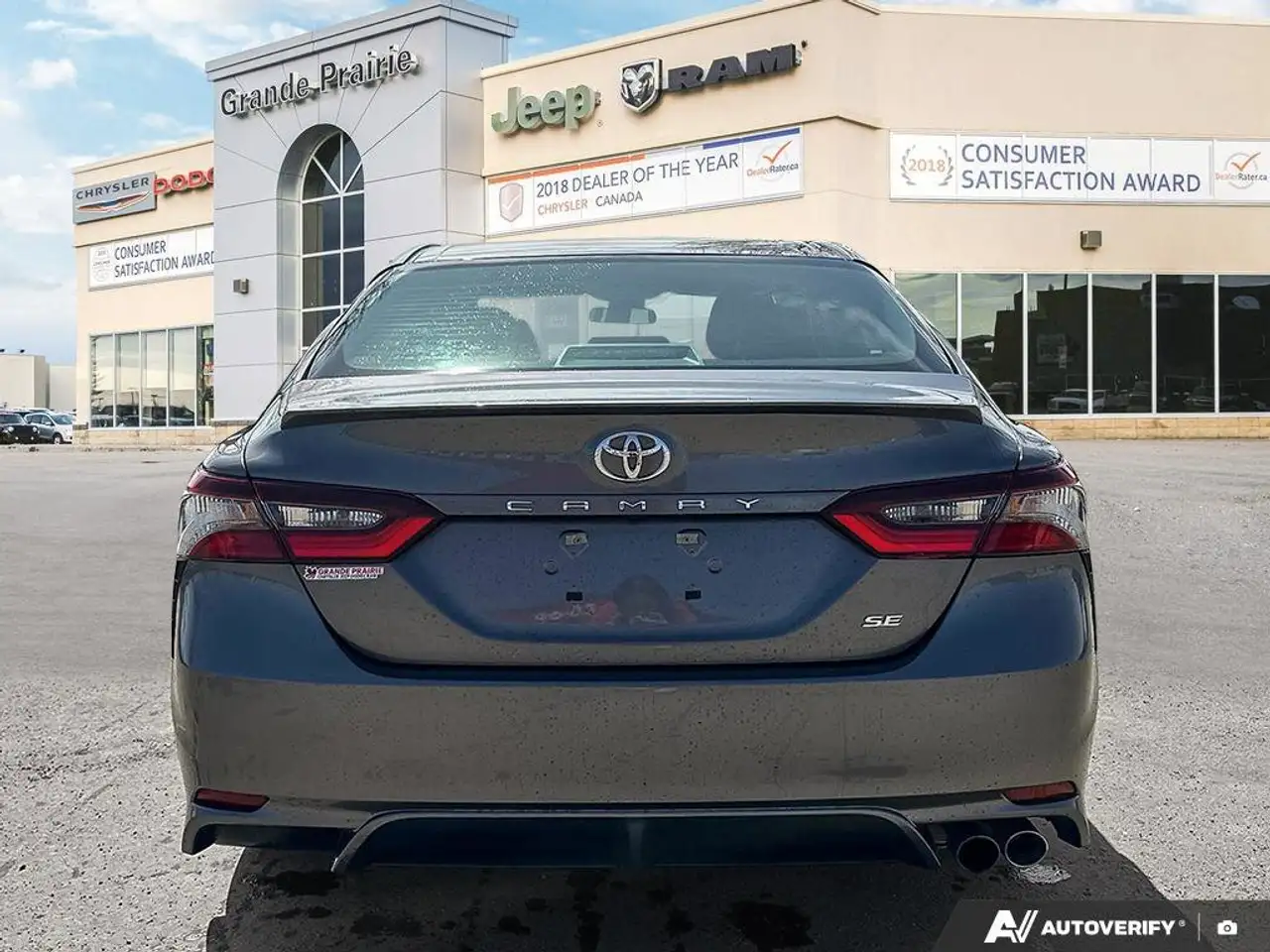 Toyota Camry снимка Toyota Camry