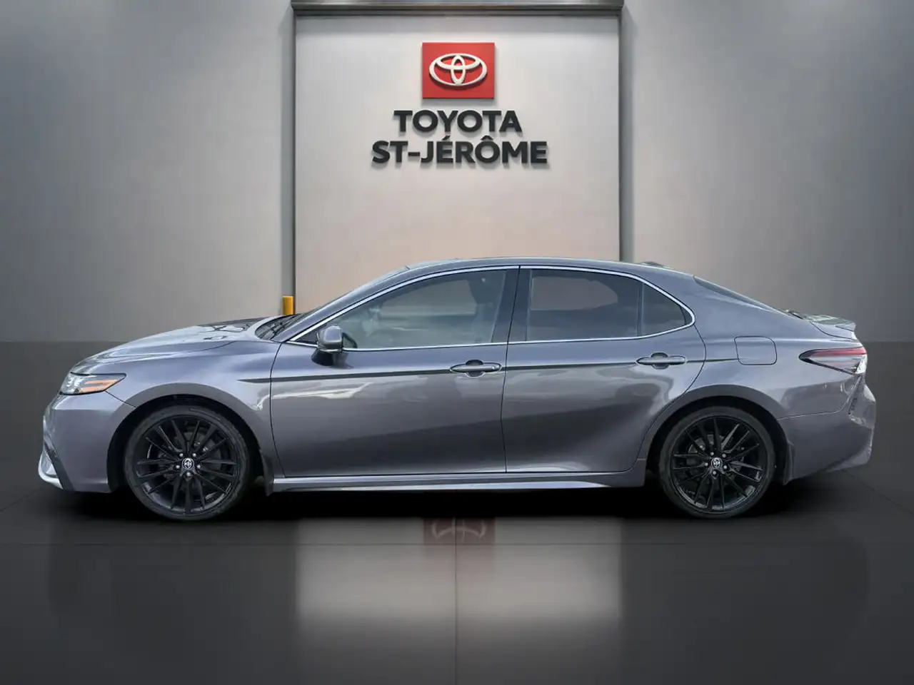 Toyota Camry снимка Toyota Camry