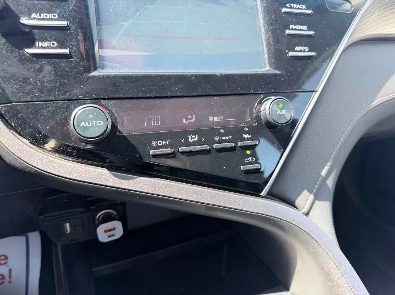 Toyota Camry снимка Toyota Camry