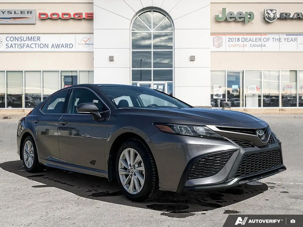 Toyota Camry снимка Toyota Camry
