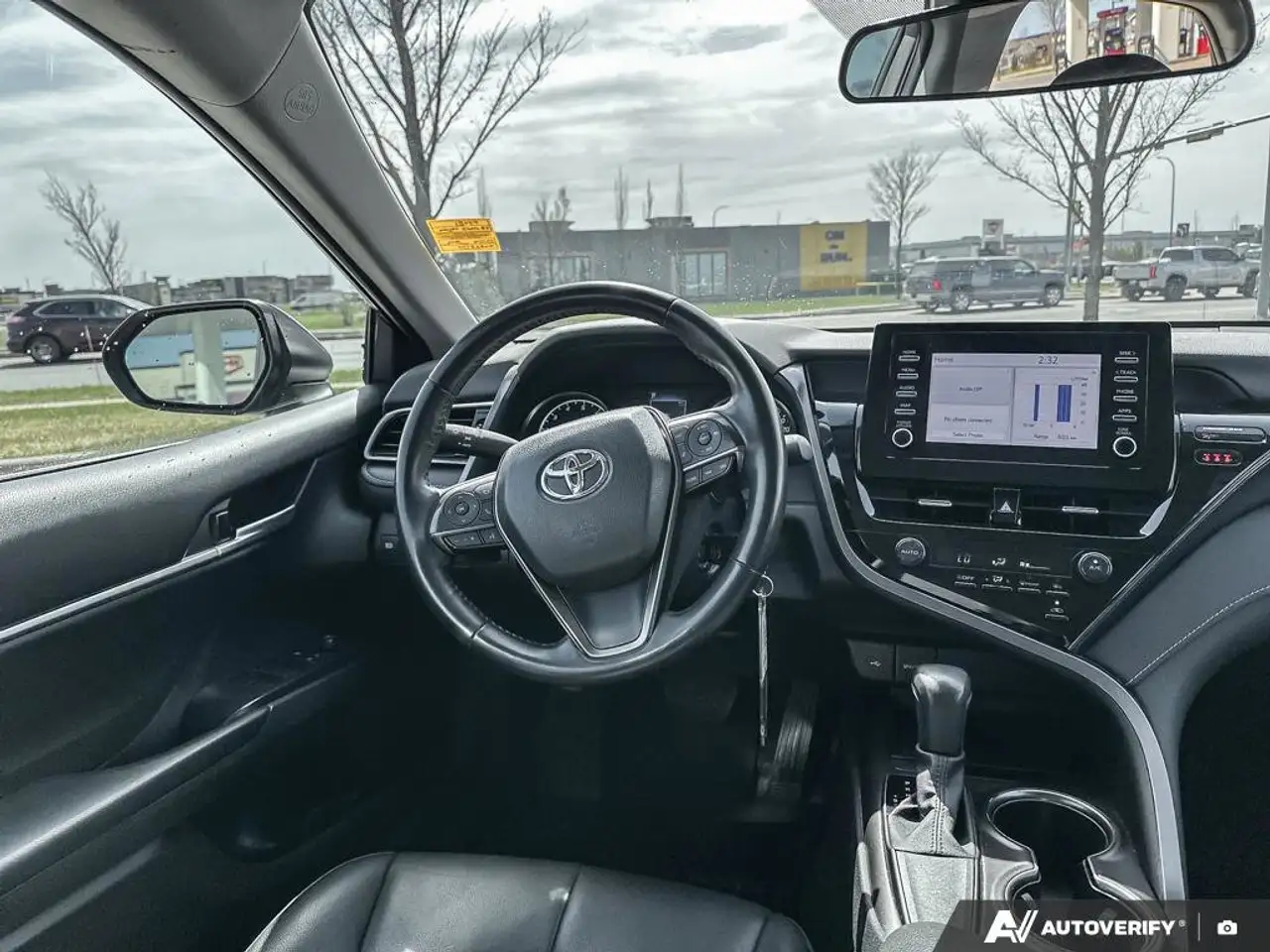 Toyota Camry снимка Toyota Camry