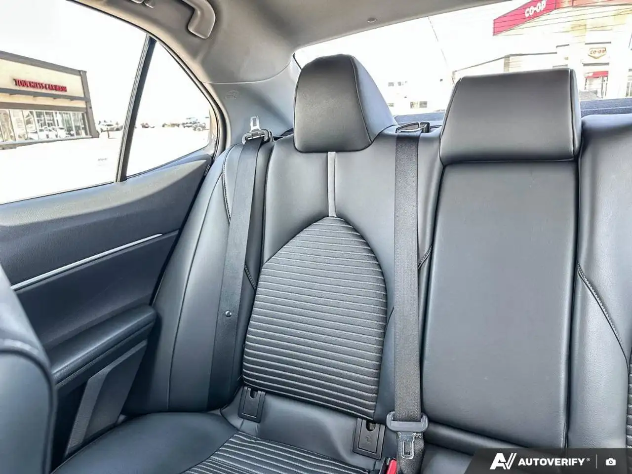 Toyota Camry снимка Toyota Camry