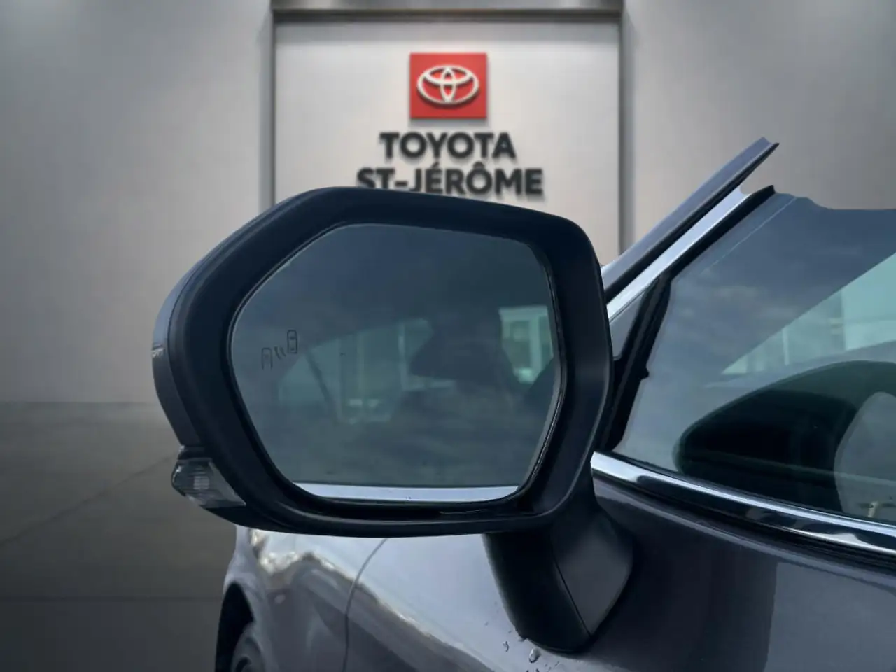 Toyota Camry снимка Toyota Camry