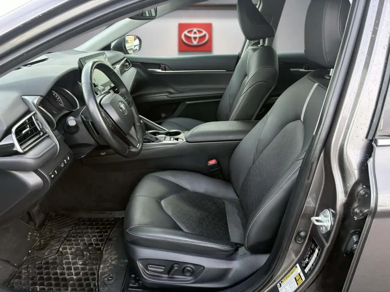 Toyota Camry снимка Toyota Camry