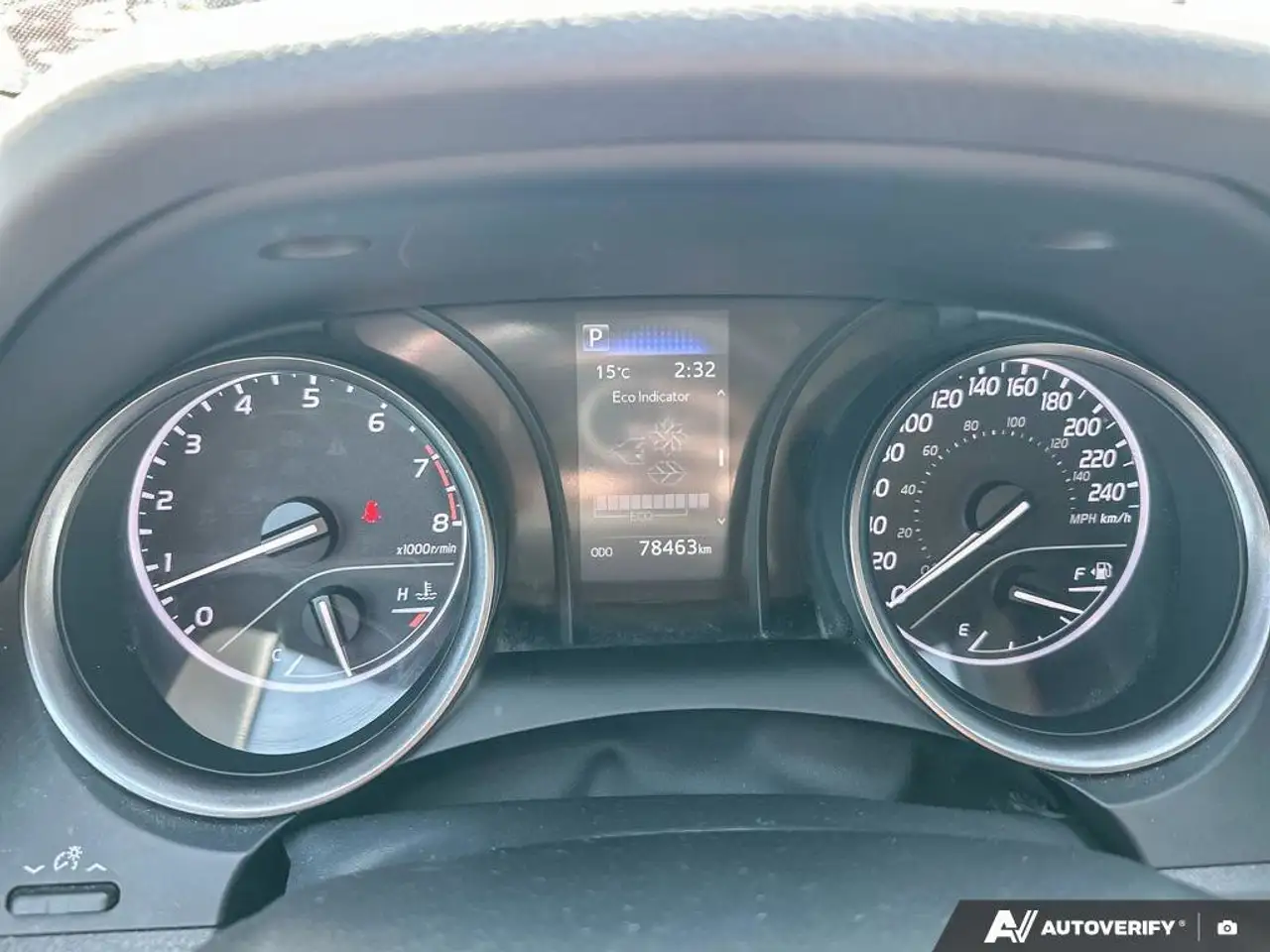 Toyota Camry снимка Toyota Camry