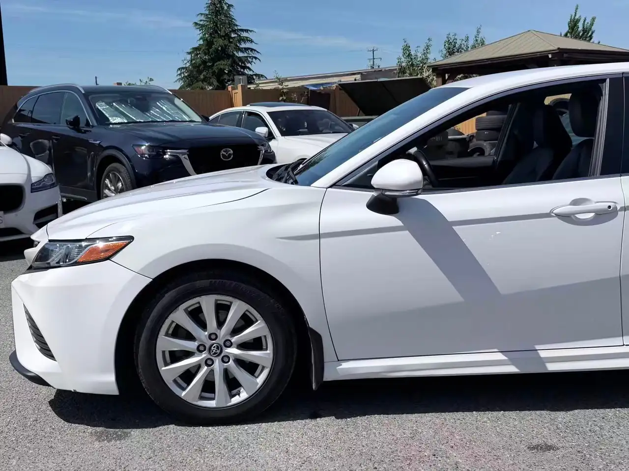 Toyota Camry снимка Toyota Camry