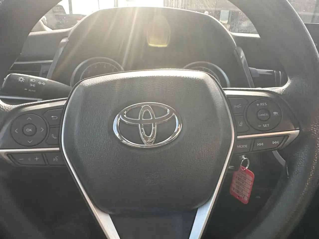 Toyota Camry снимка Toyota Camry