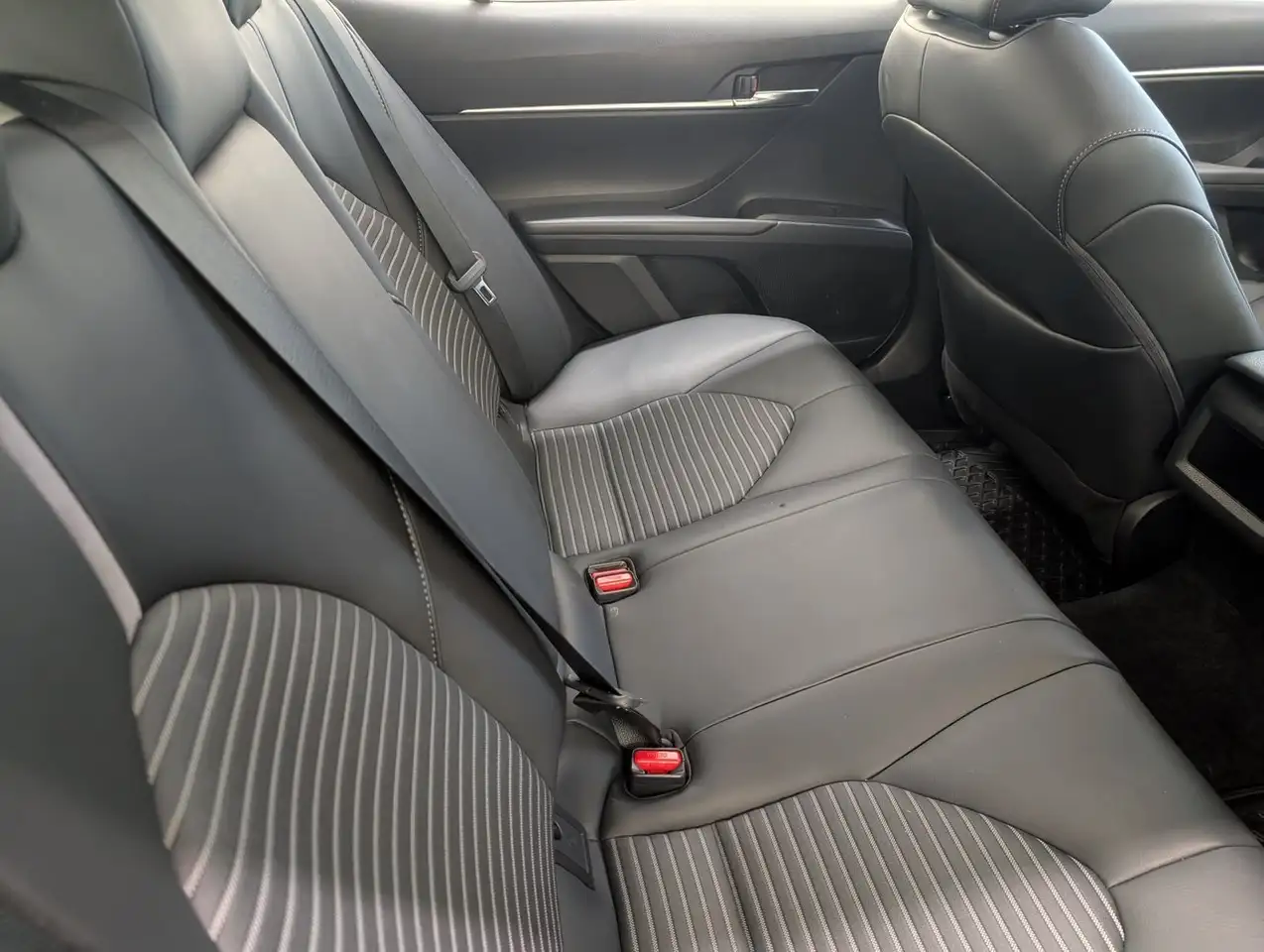 Toyota Camry снимка Toyota Camry