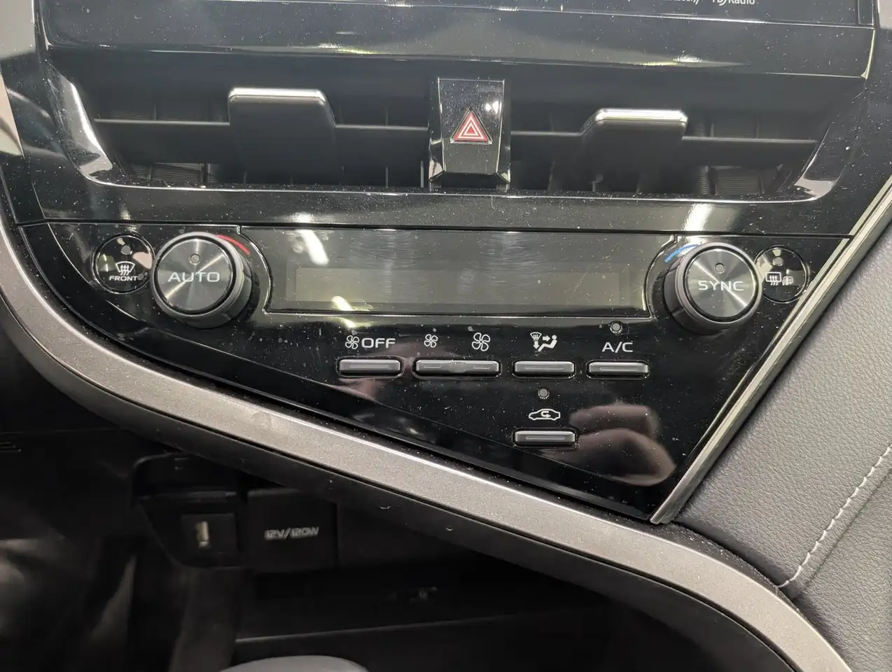 Toyota Camry снимка Toyota Camry