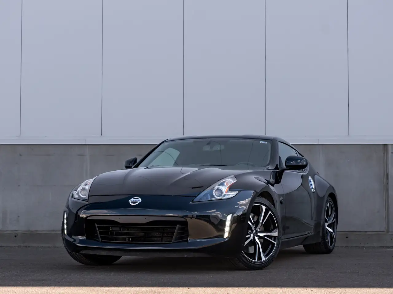 Nissan 370Z снимка Nissan 370Z