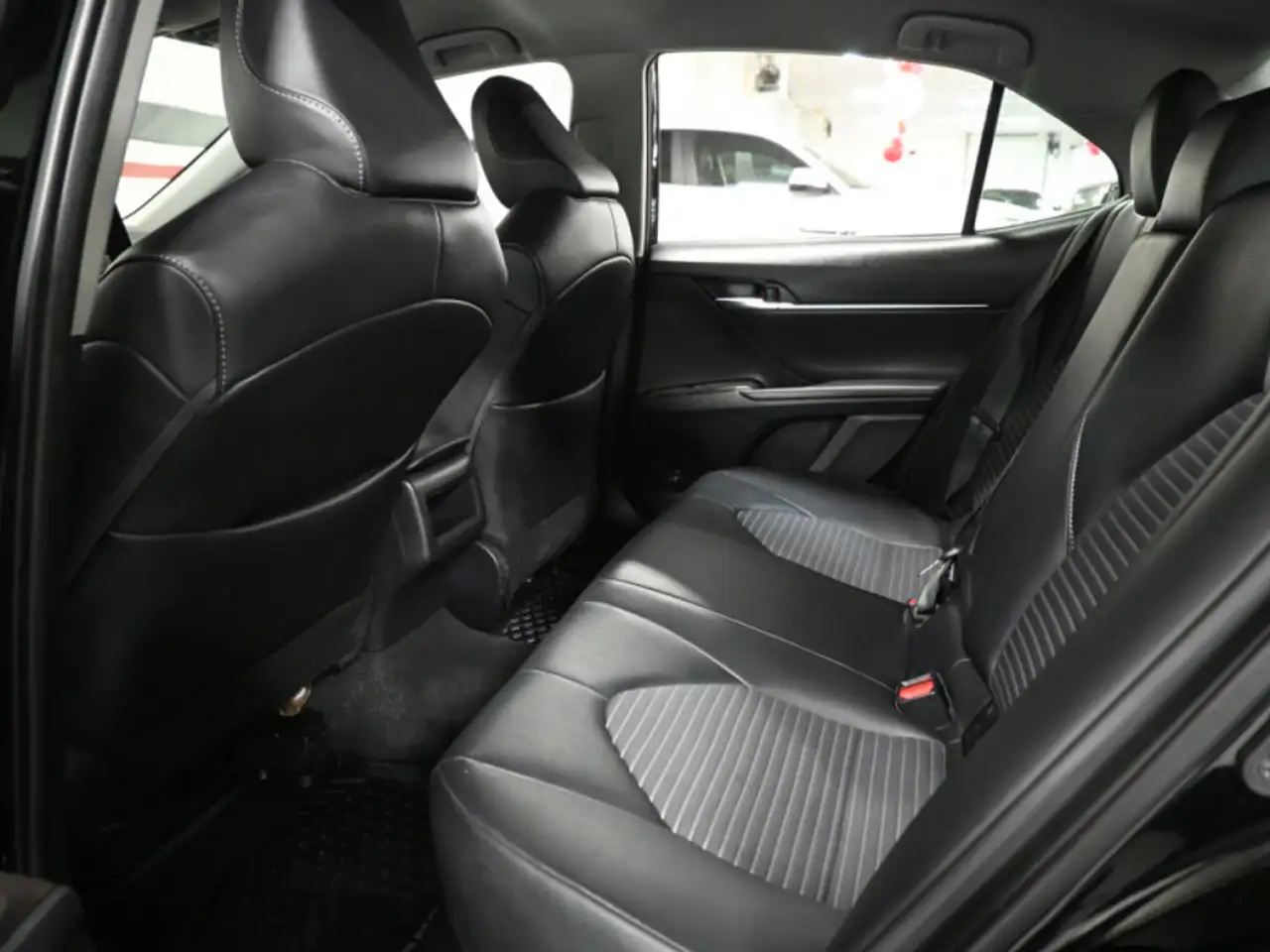 Toyota Camry снимка Toyota Camry
