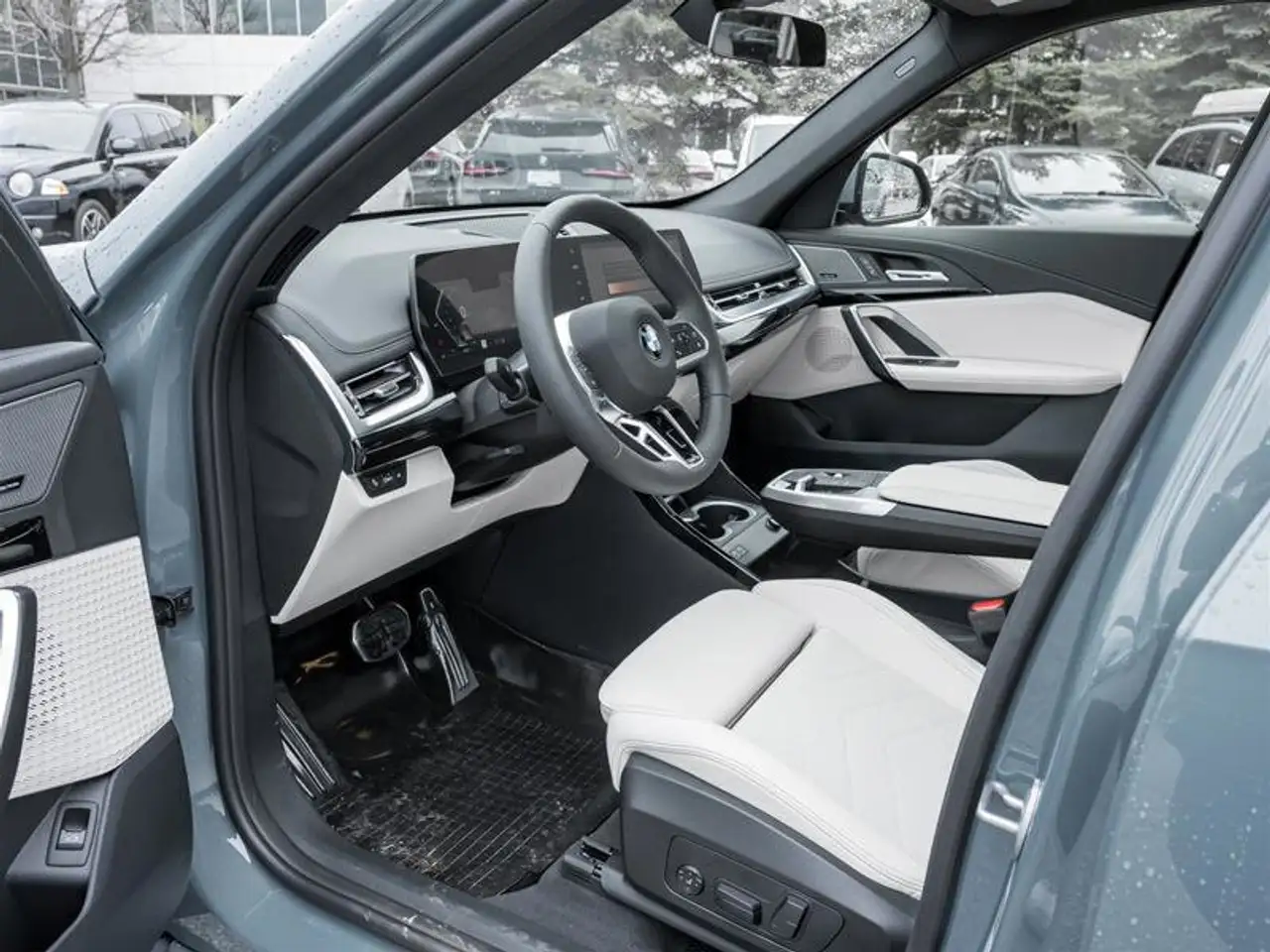 BMW X1 photo BMW X1