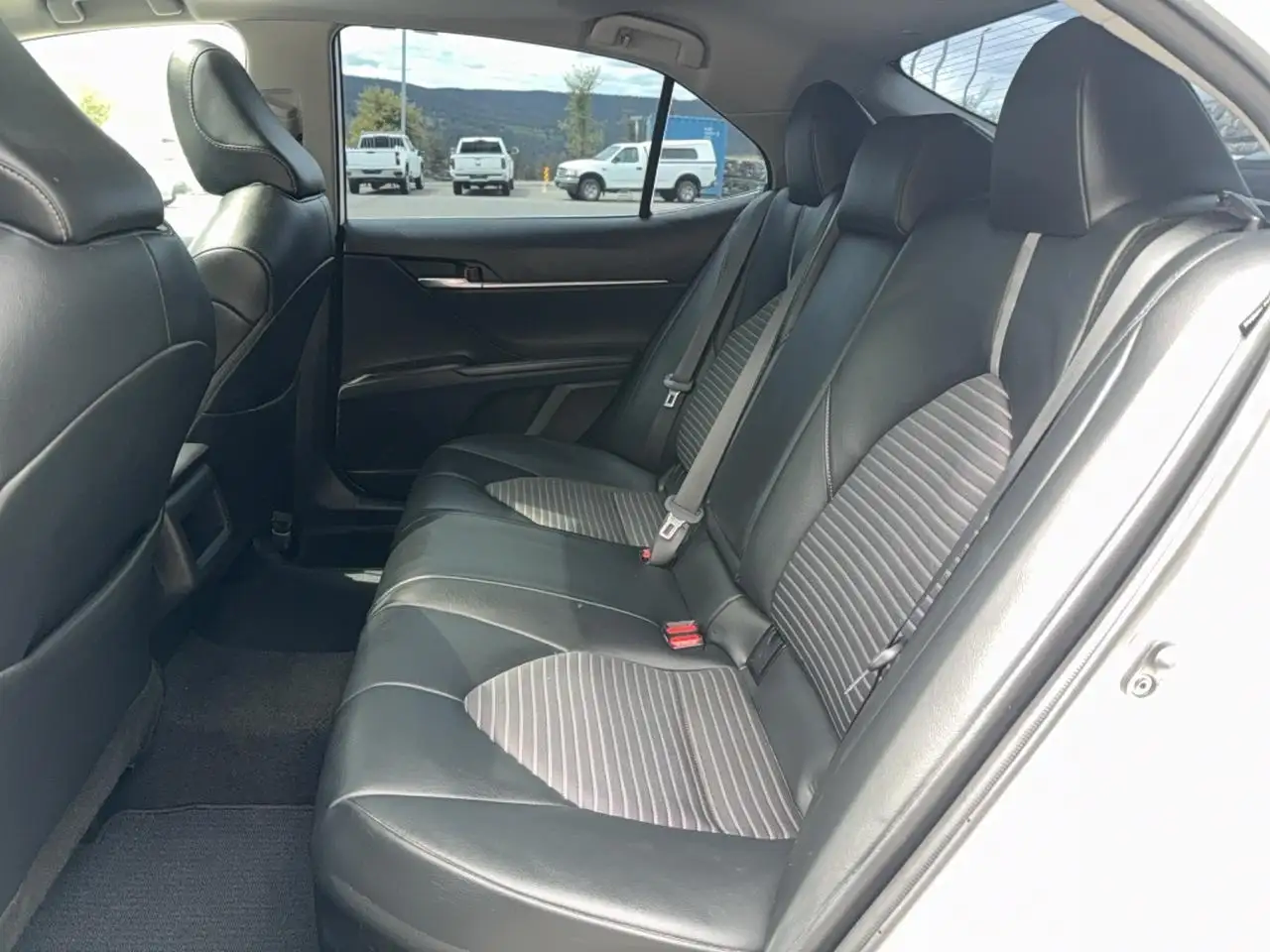 Toyota Camry снимка Toyota Camry