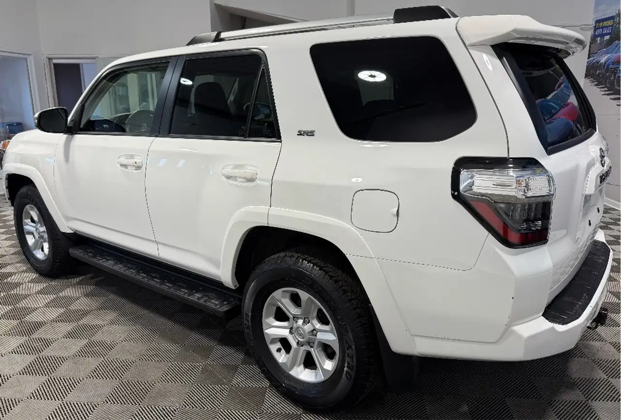 Toyota 4-Runner photo Toyota 4-Runner