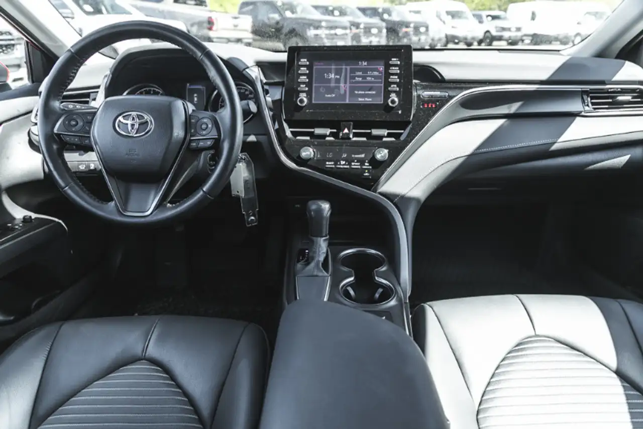 Toyota Camry снимка Toyota Camry