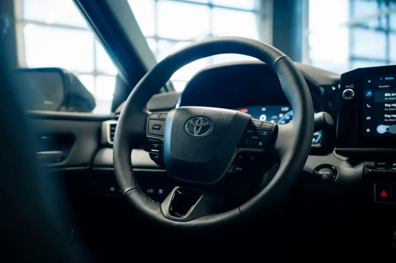 Toyota Camry снимка Toyota Camry