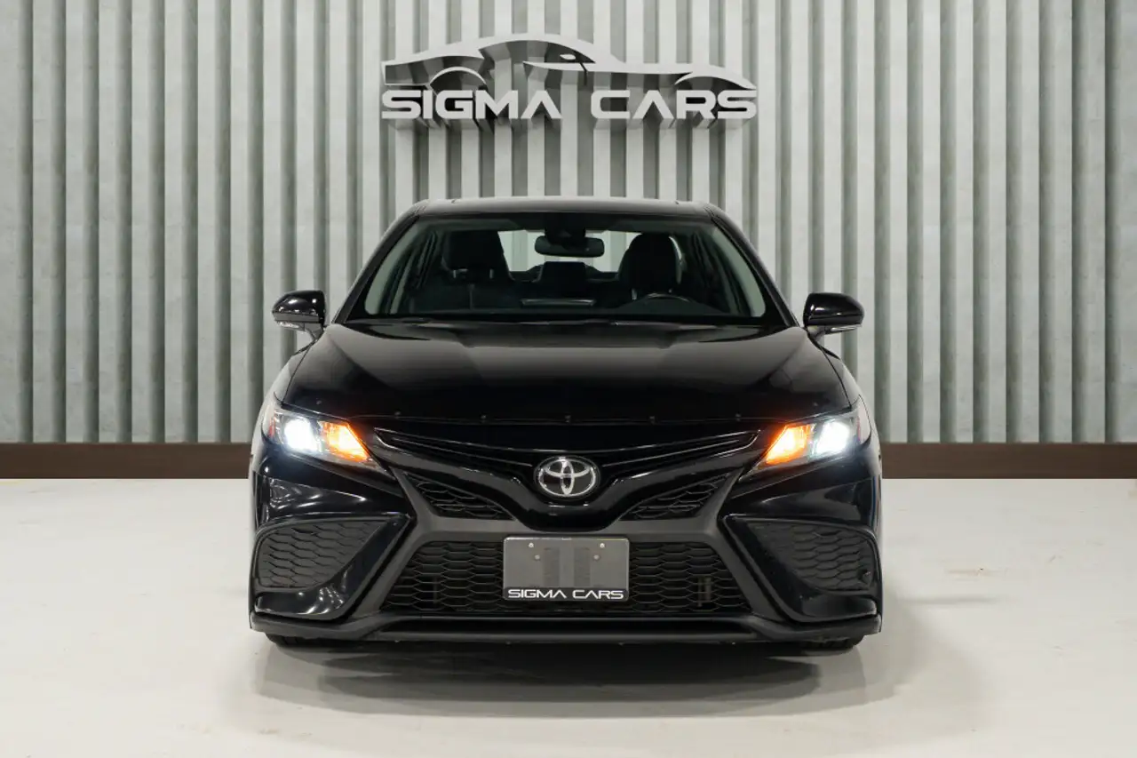 Toyota Camry снимка Toyota Camry