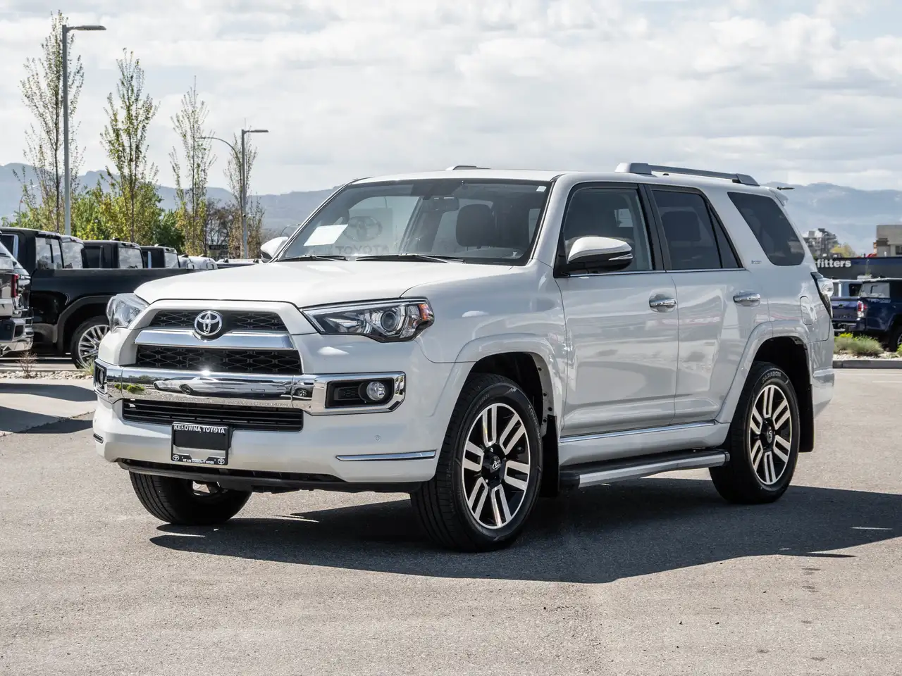 Toyota 4-Runner снимка Toyota 4-Runner