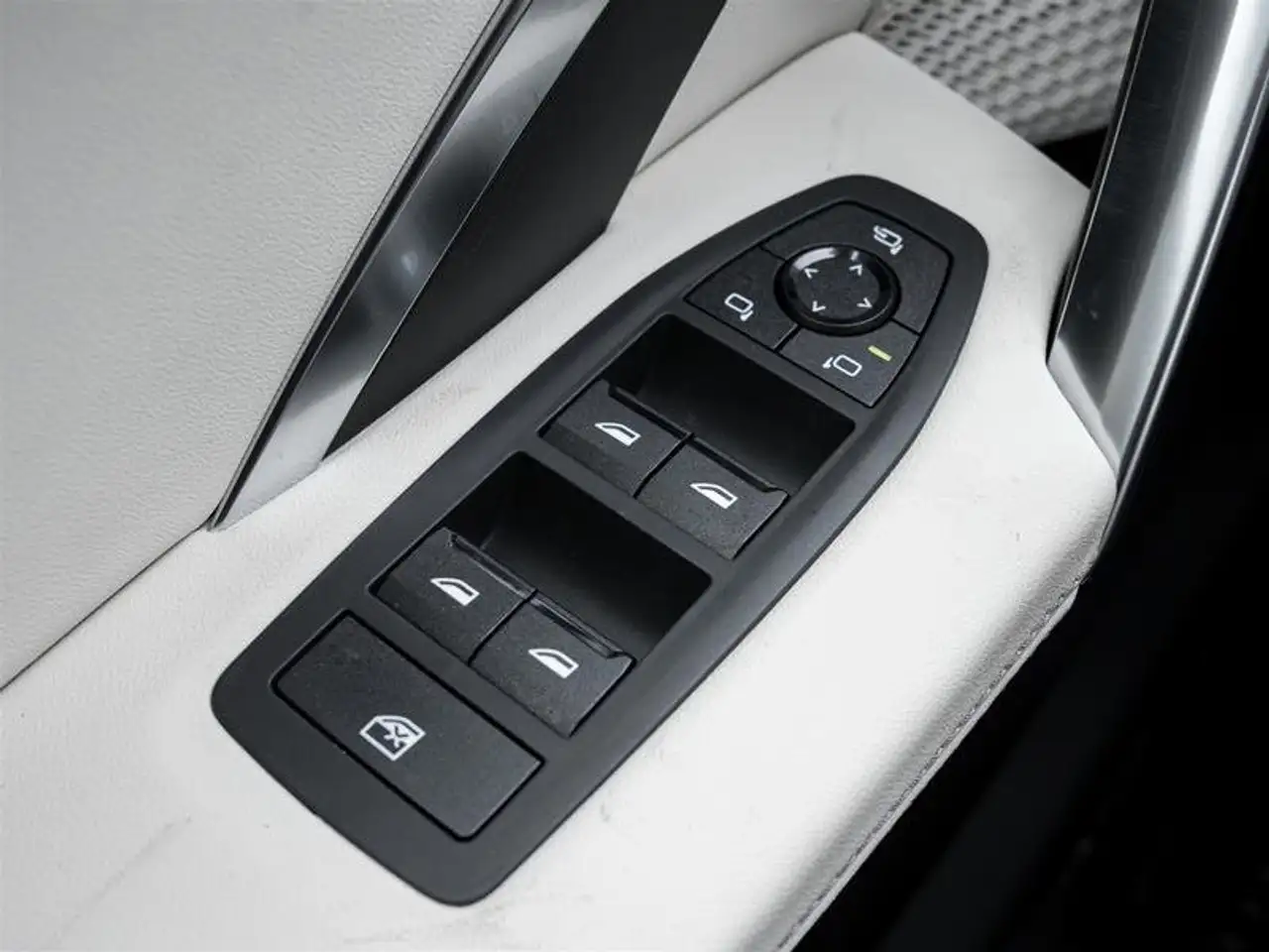 BMW X1 photo BMW X1