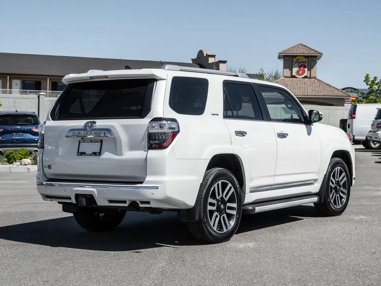Toyota 4-Runner снимка Toyota 4-Runner