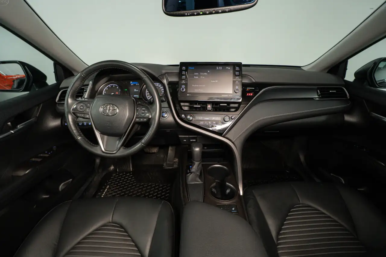 Toyota Camry снимка Toyota Camry