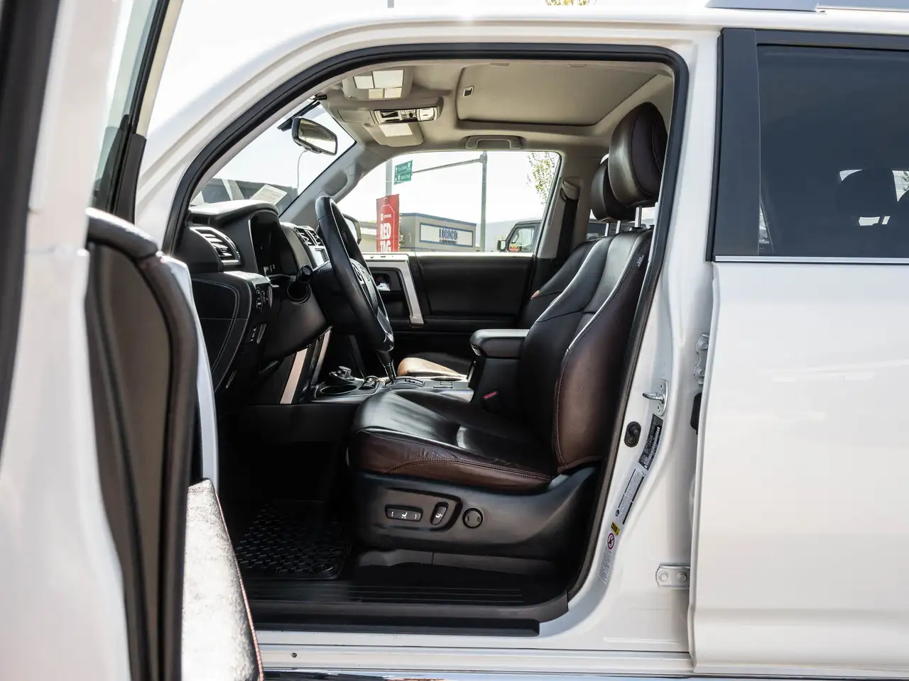 Toyota 4-Runner снимка Toyota 4-Runner