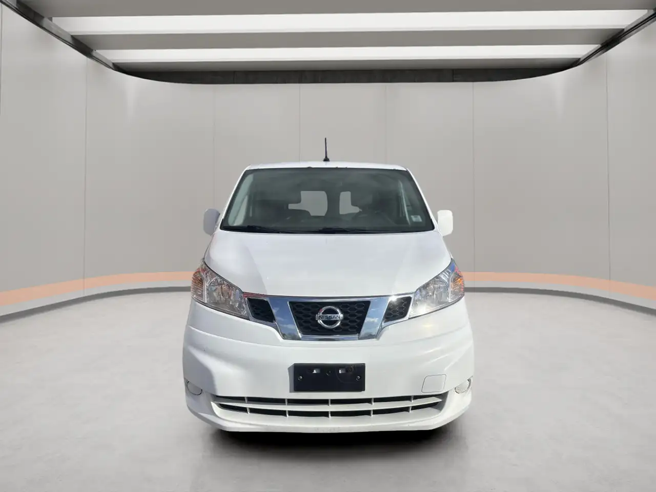 Nissan NV200 снимка Nissan NV200