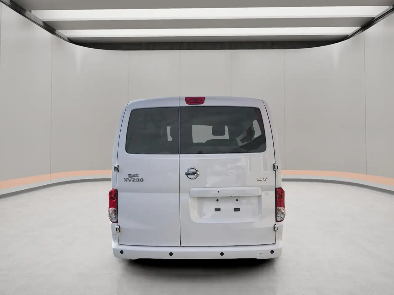 Nissan NV200 снимка Nissan NV200