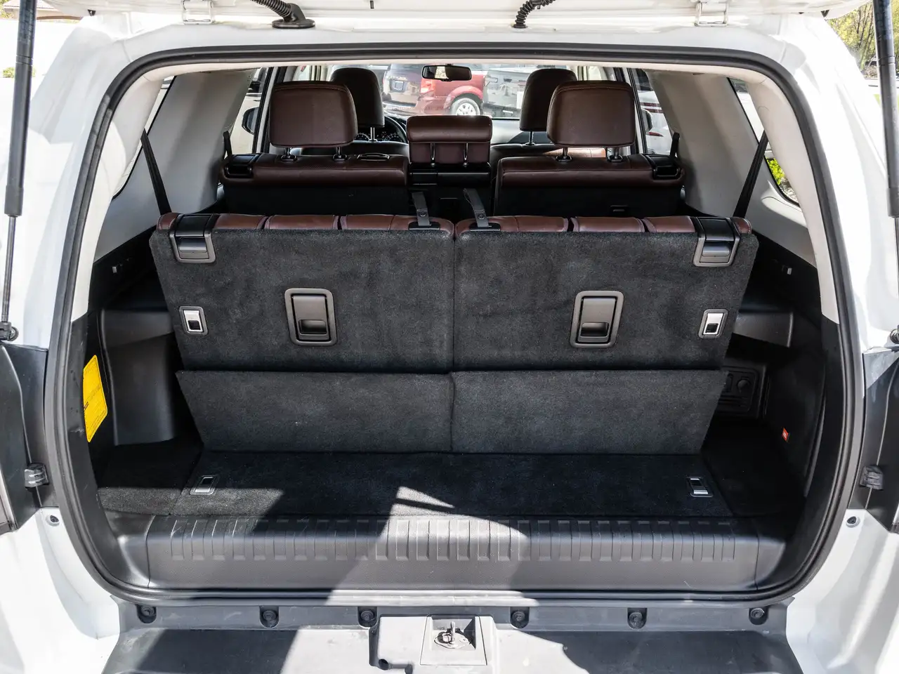 Toyota 4-Runner снимка Toyota 4-Runner