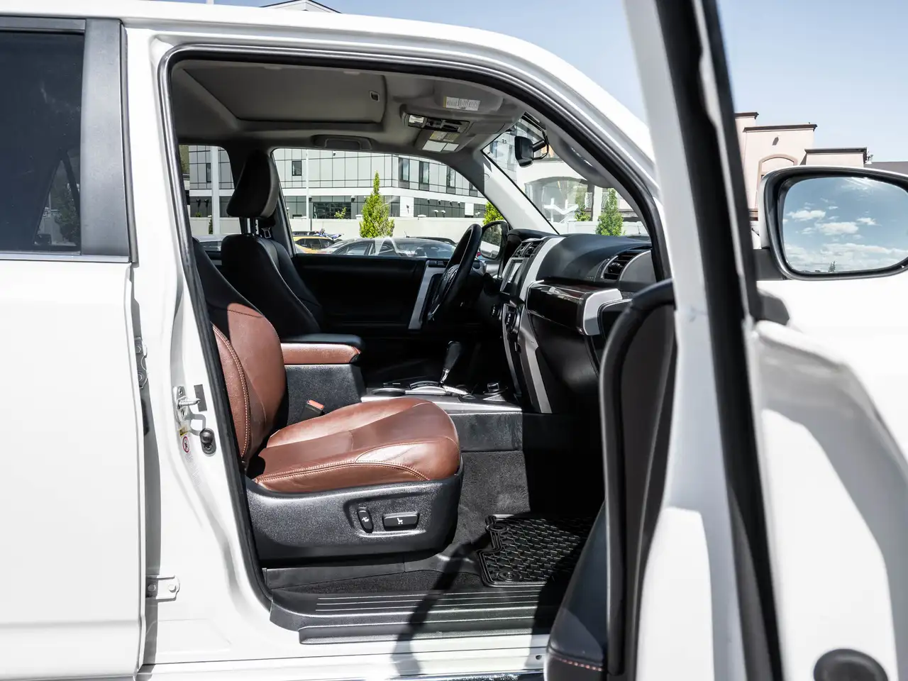 Toyota 4-Runner снимка Toyota 4-Runner