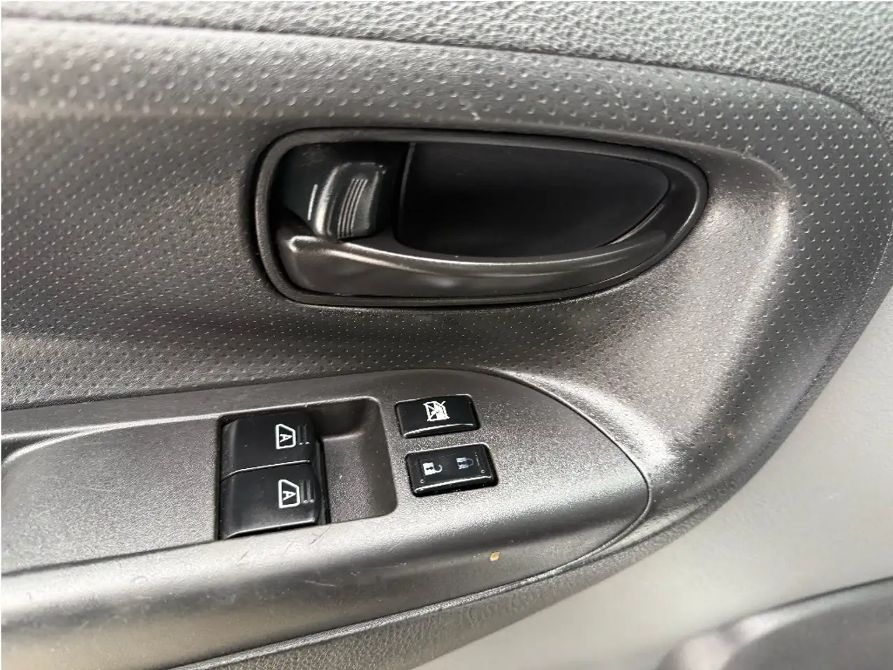 Nissan NV200 снимка Nissan NV200