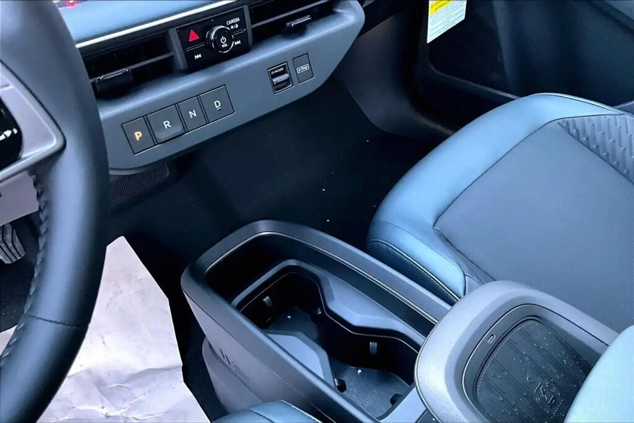 Nissan Leaf снимка Nissan Leaf