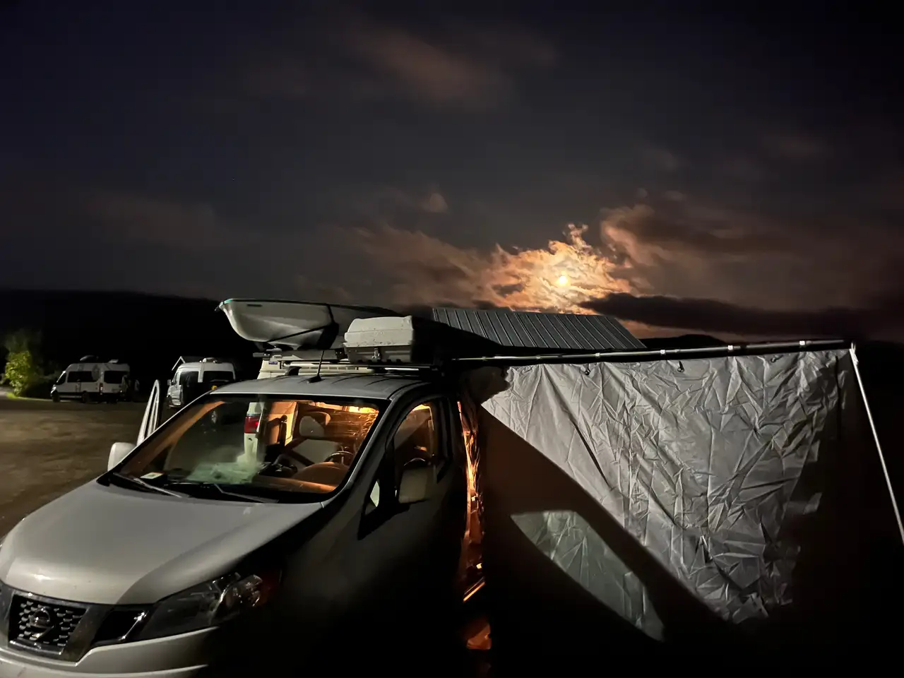 Nissan NV200 снимка Nissan NV200