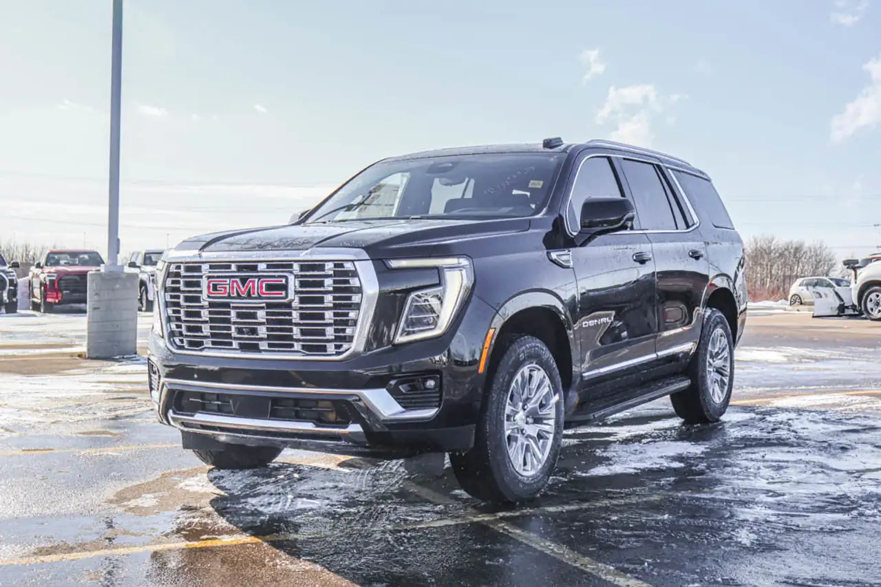 GMC Yukon снимка GMC Yukon
