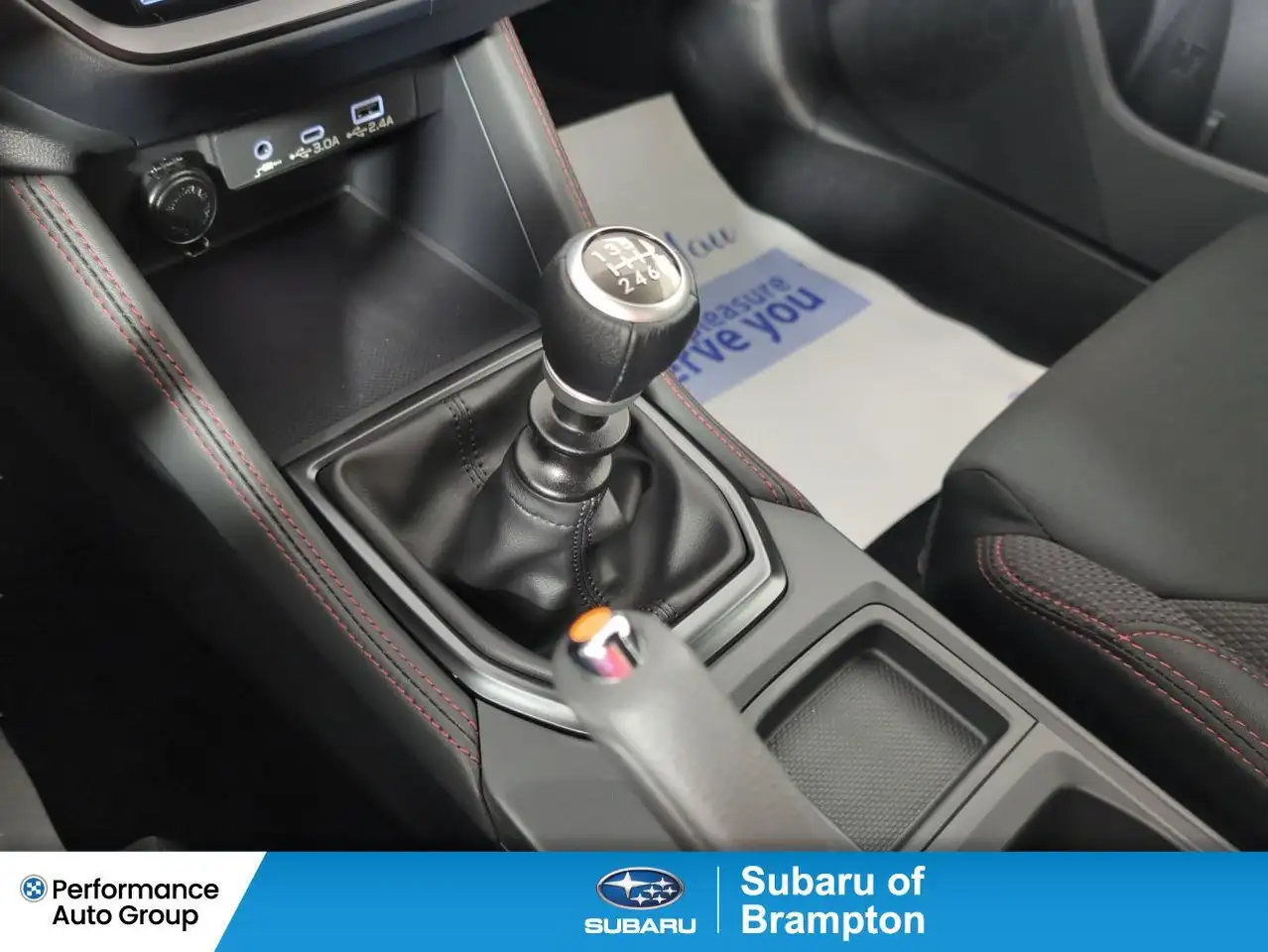 Subaru WRX снимка Subaru WRX