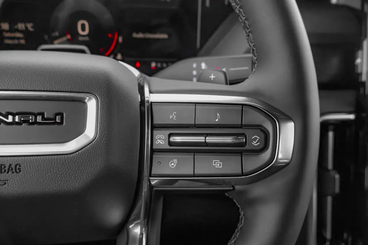 GMC Yukon снимка GMC Yukon