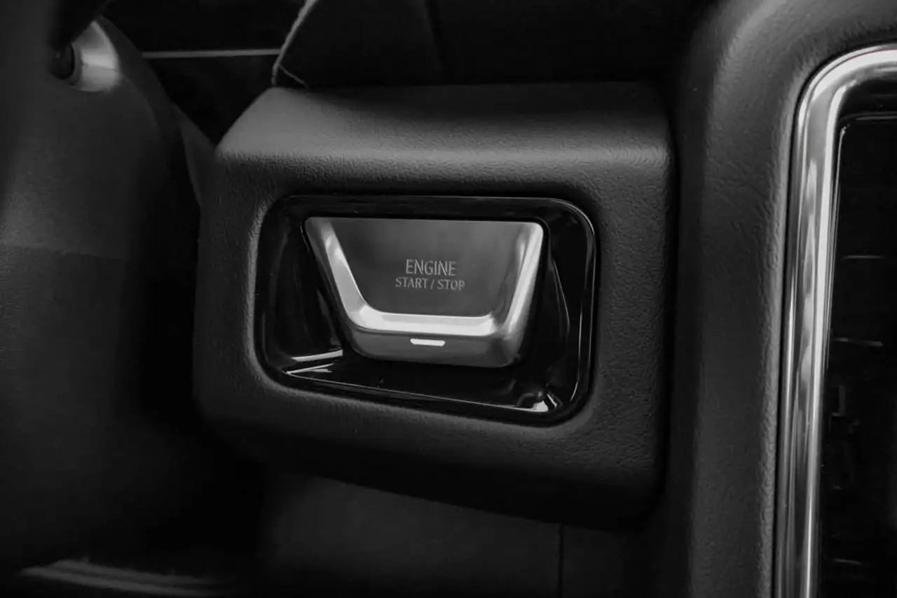 GMC Yukon снимка GMC Yukon
