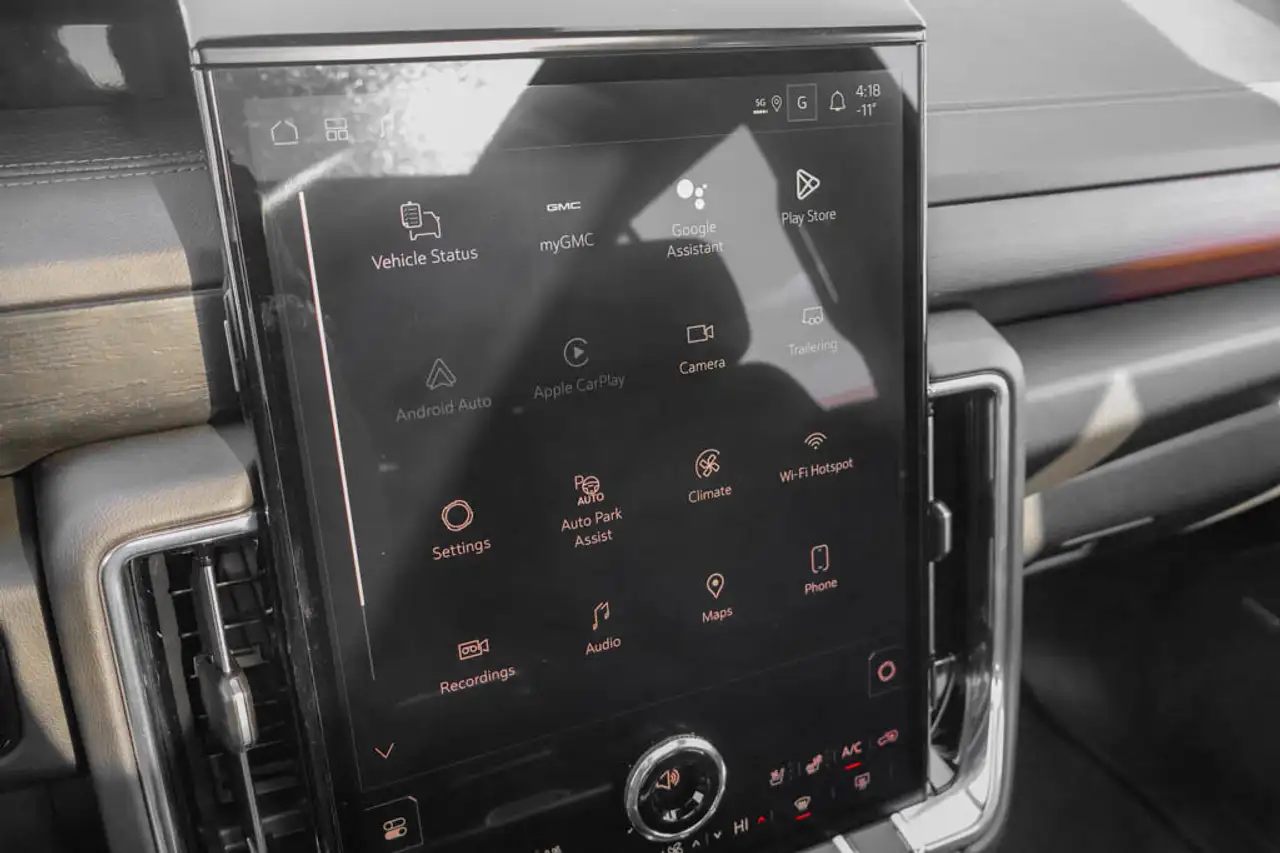 GMC Yukon снимка GMC Yukon